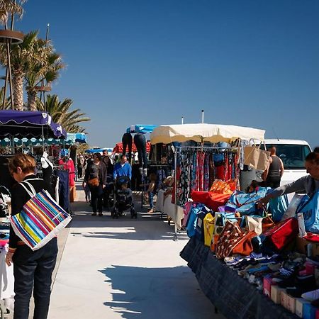 Ferienwohnung Location Les Pieds Dans L'Eau Canet-en-Roussillon Exterior foto
