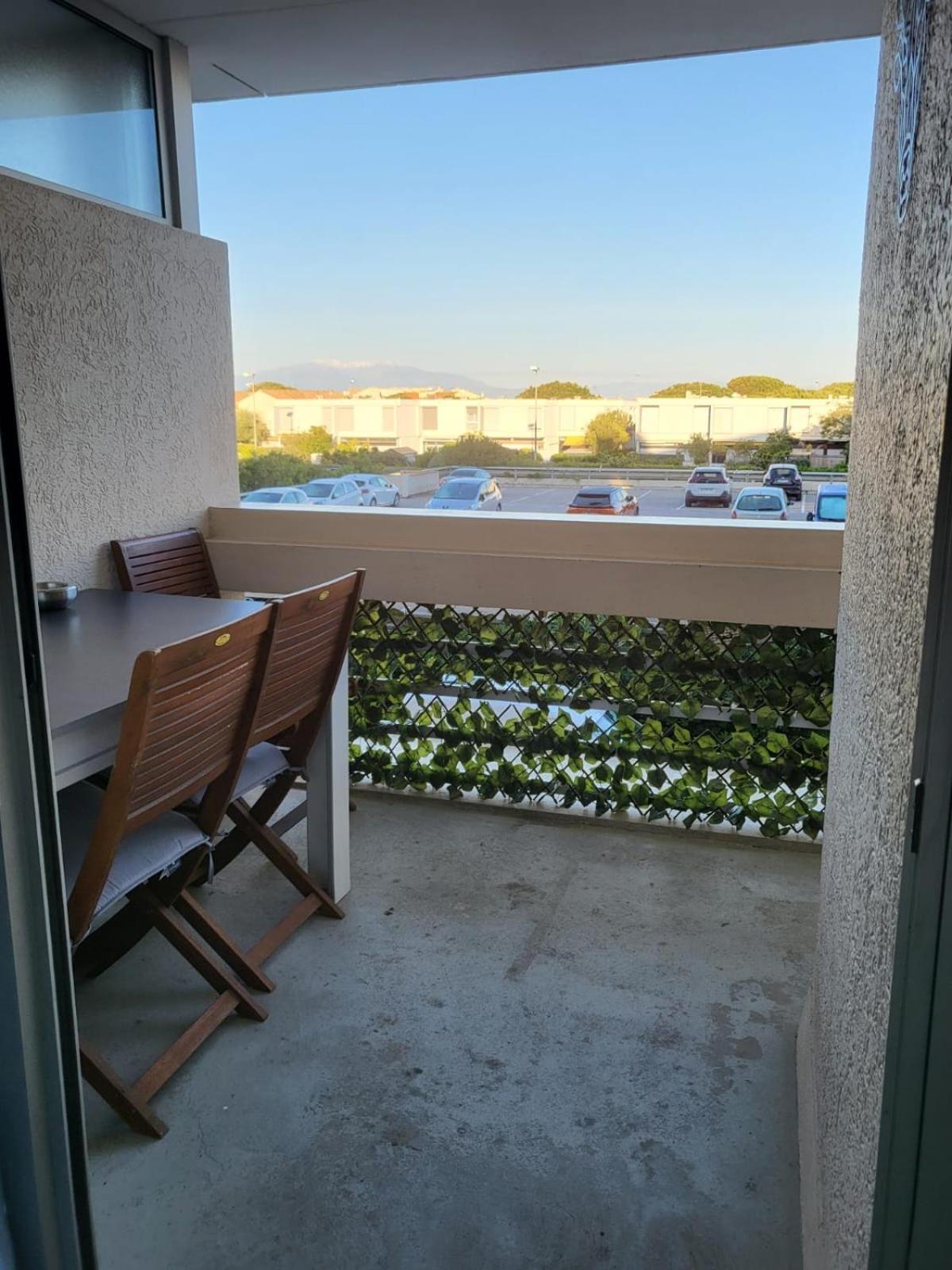 Ferienwohnung Location Les Pieds Dans L'Eau Canet-en-Roussillon Exterior foto